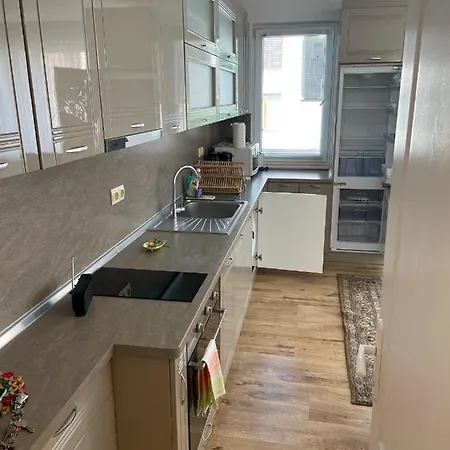 Apartment Private Adi *