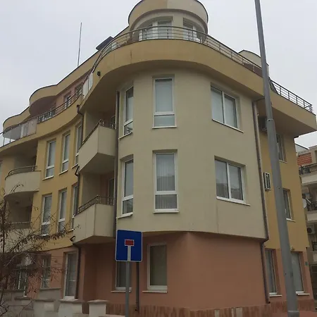 Private Adi Apartament *