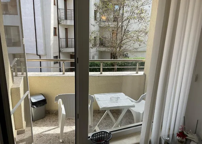 Apartament Private Adi