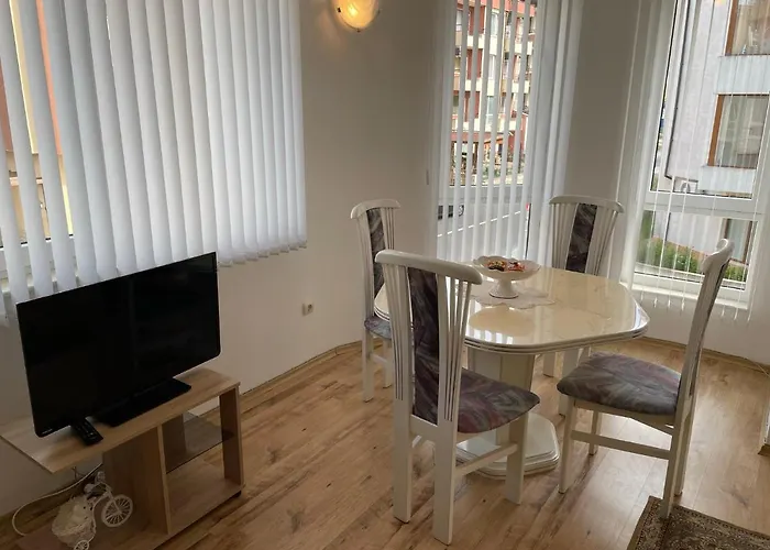 Apartament Private Adi *